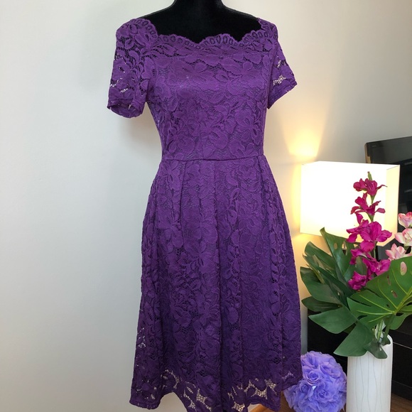 Women's Elegant Lace 3/4 Sleeve Crew Neck Dress - Picture 3 of 6